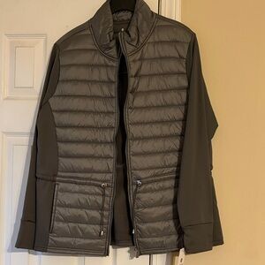 Apana Women's Gray Puffer Yoga Jacket